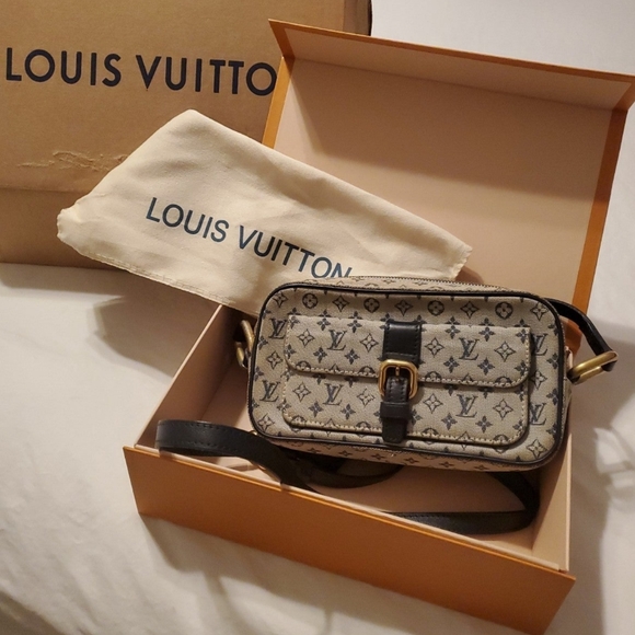 Louis Vuitton Juliette Crossbody Purse Bag Monogram Mini lin M92417